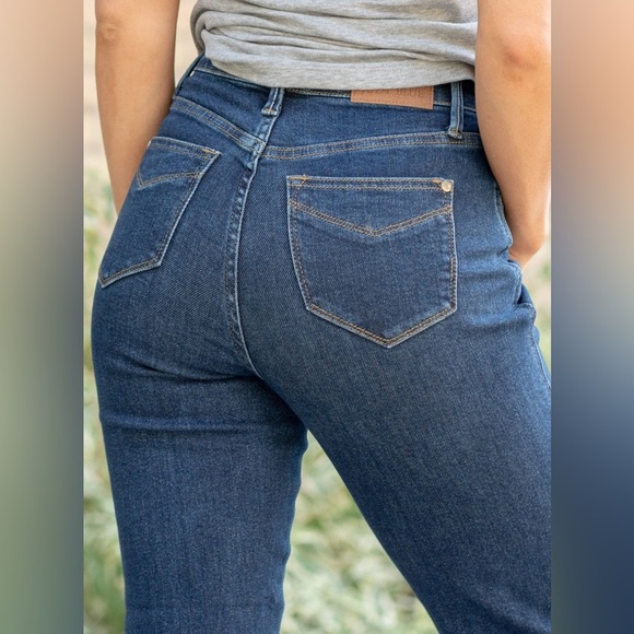 Judy Blue High Rise Tummy Control Top Straight Leg Jean 9/29 - Picture 3 of 7